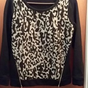 Unique Leppard Print Sweatshirt Size M